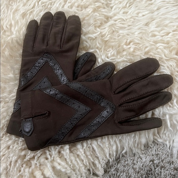 Vintage Elegant Isotoner Beautiful Hands by Aris Brown Gloves - Picture 6 of 11